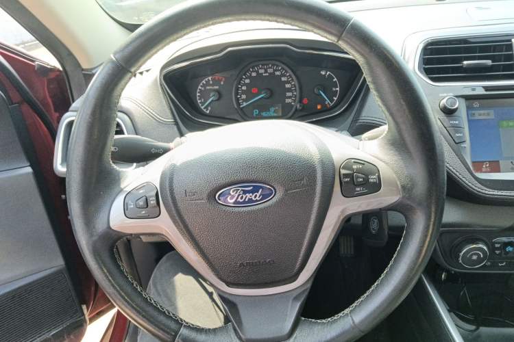 Used Ford Escort 2017 Happiness Edition 1.5L Automatic Fashion Version