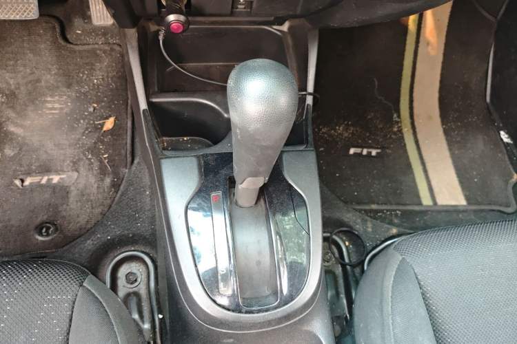 Used Honda Fit 2016 1.5L LX CVT Comfort Model Gear Lever