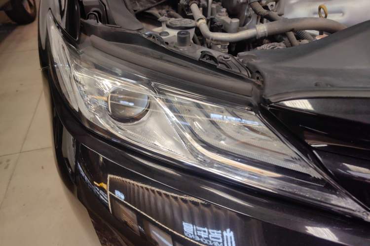 Used Toyota Camry 2018 2.0G Luxury Edition Right Front Headlight