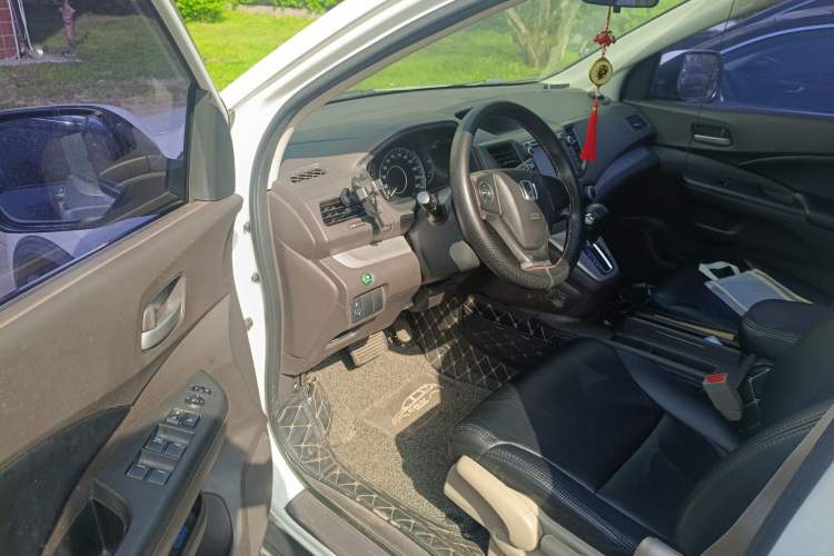 Used Honda CR-V 2012 2.0L two-wheel drive urban version
