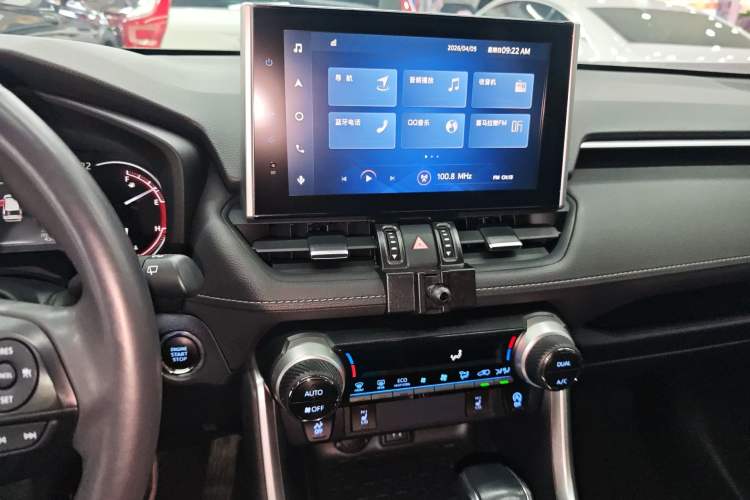 Used Toyota RAV4 2022 2.0L CVT Two-Wheel Drive Fashion Plus Edition Audio And AC Panel