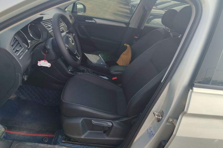 Used Volkswagen Tiguan L 2021 280TSI Automatic Two-Wheel Drive Smart Edition