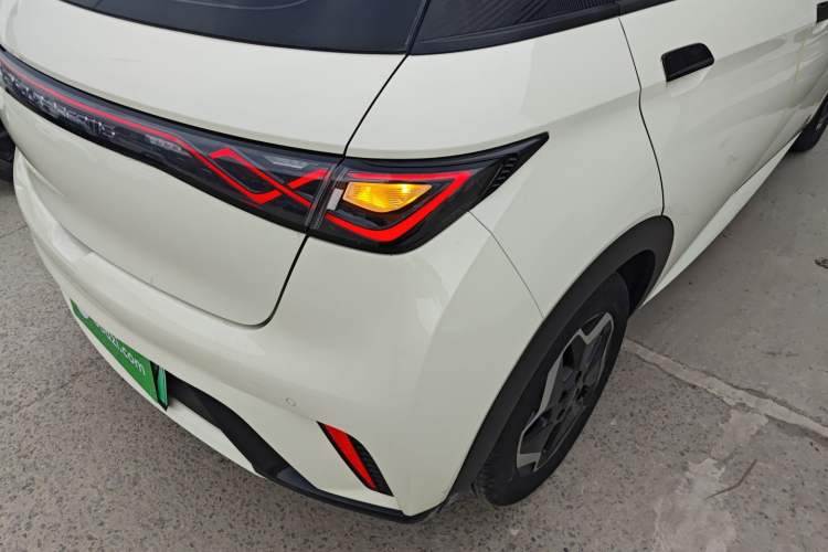 Used BYD Dolphin 2021 405 km Fashion Edition
