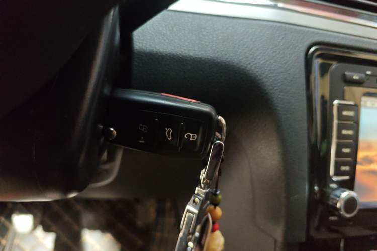 Used Volkswagen Bora 2015 Zhuihui Edition 1.6L Manual Comfort Model
