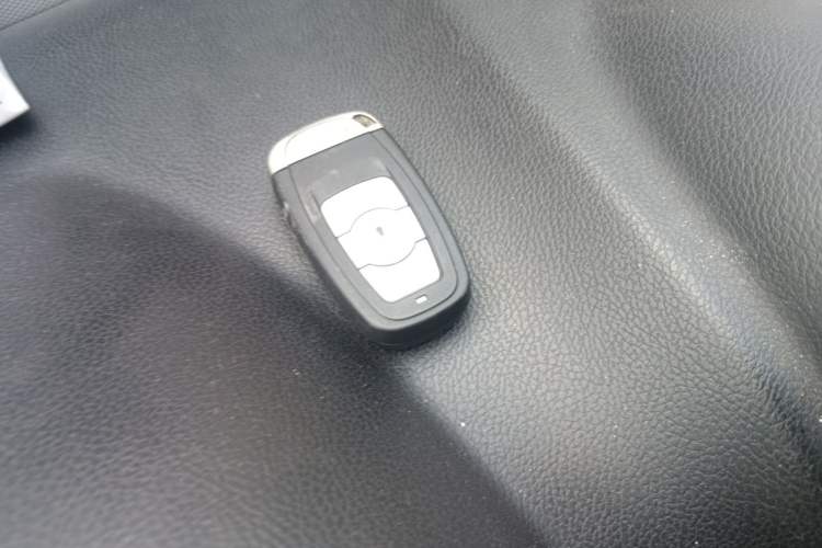 Used Haval H6 2015 Upgraded Model 1.5T Manual Two-Wheel Drive Elite Version