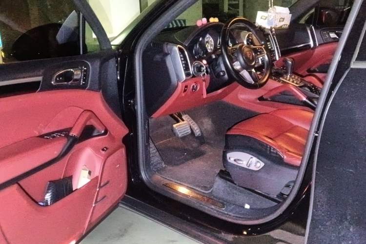 Used Porsche Cayenne E-Hybrid 2016 Cayenne S E-Hybrid 3.0T
