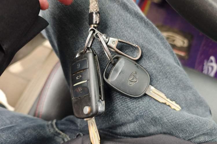 Used CHANGAN KAICHENG Oushang A600 2016 1.5L Manual Luxury 7-Seater
