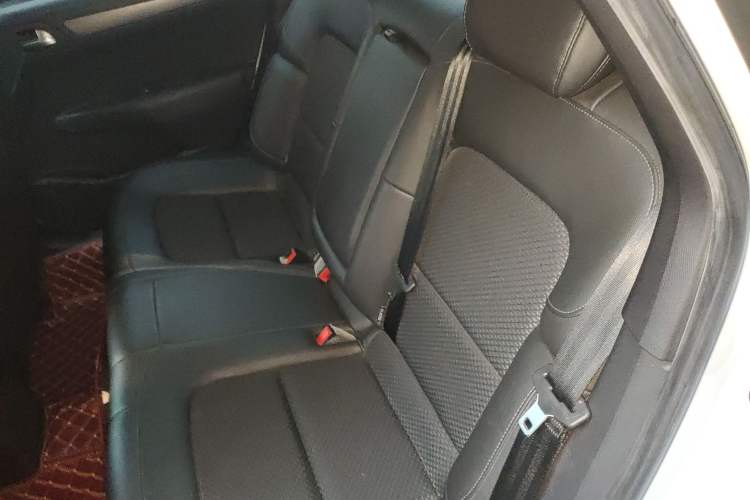 Used Citroen C4 Sega 2016 1.6L Manual Luxury Model
