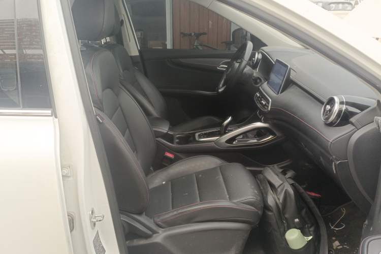 Used MG Pilot 2021 300TGI Automatic Two-Wheel Drive Fuel-Efficient Luxury Edition
