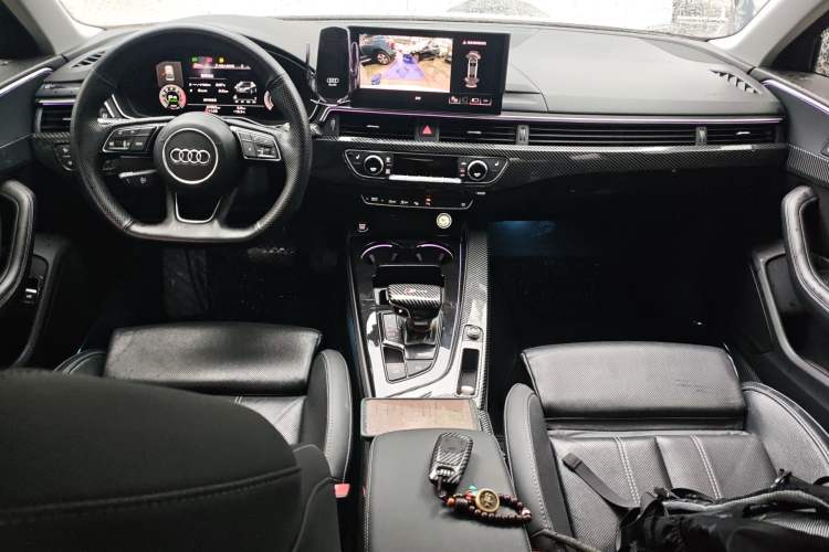 Used Audi A4L 2022 40 TFSI Luxury Dynamic Model Center Console