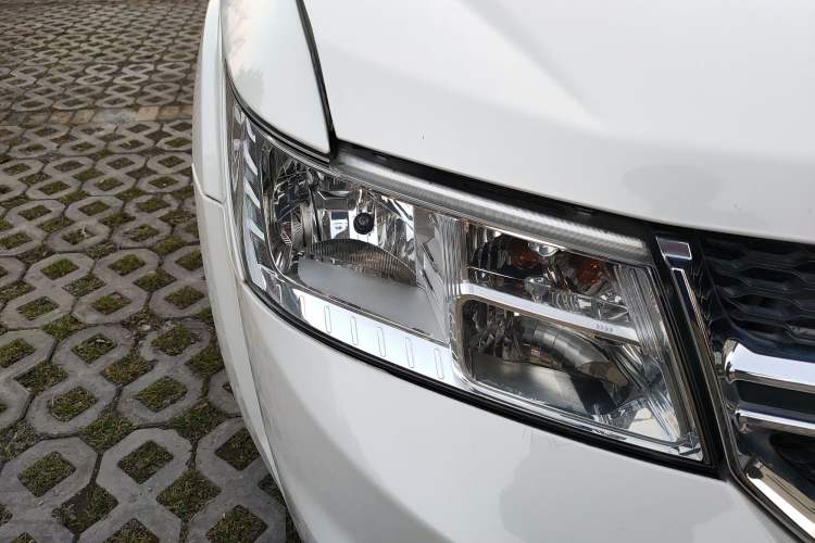 Used Dodge Journey 2014 2.4L Two-Wheel Drive Touring Edition