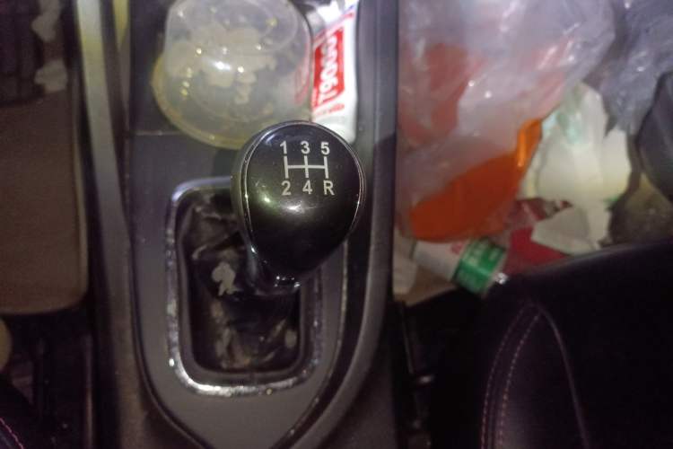 Used CHANGAN CS35 2014 1.6L Manual Luxury Model China IV Standard