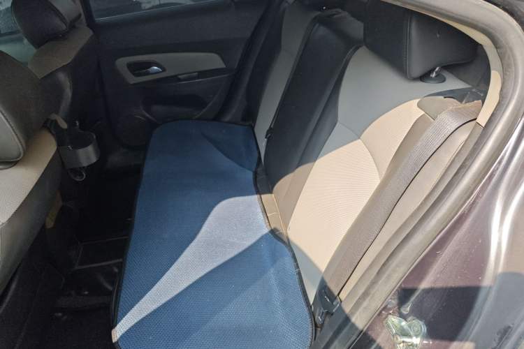 Used Chevrolet Cruze 2012 1.6L SL Grand Edition Manual Transmission
