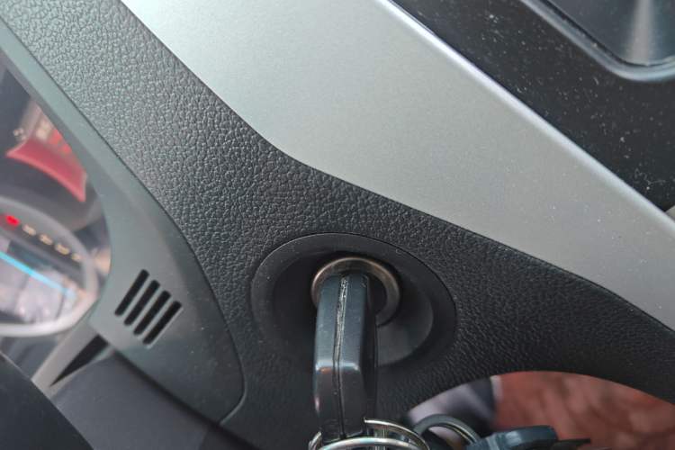 Used Ford Explorer 2013 3.5L Deluxe Model
