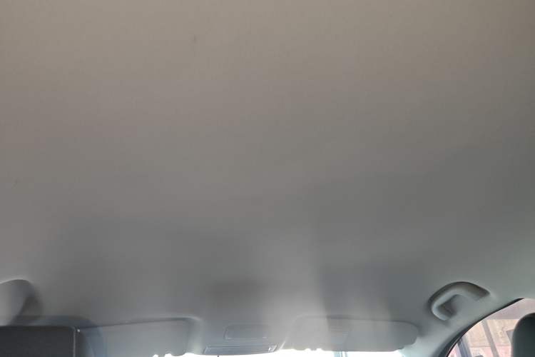 Used MG ZS 2020 Global Bestseller 1.5L Manual Comfort Edition Headliner