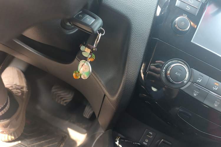 Used Nissan Qashqai 2017 2.0L CVT Smart Enjoyment Version China VI Standard