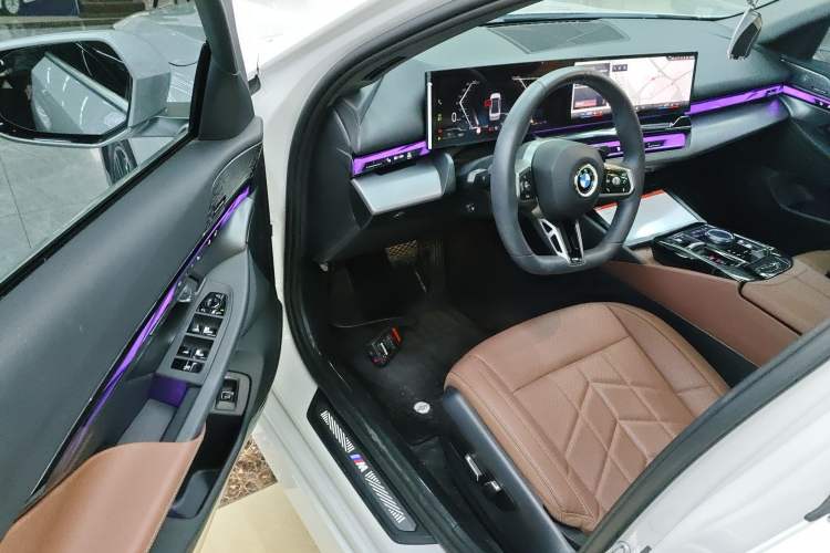 Used BMW 5 Series 2024 530Li xDrive M Sport Package