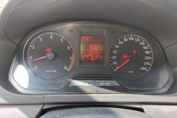 Used Volkswagen Jetta 2015 1.6L Manual Fashion Edition