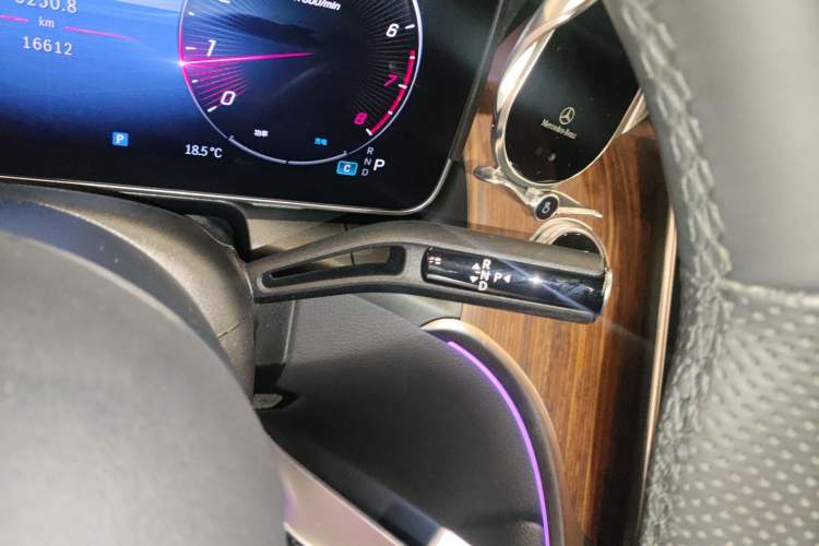 Used Mercedes-Benz GLC 2024 Refreshed GLC 300 L 4MATIC Dynamic Version 5 Seats
