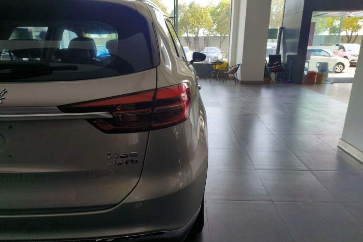 Used Hongqi HS5 2022 2.0T Smart Connect Flagship Enjoyment Purchase Edition
