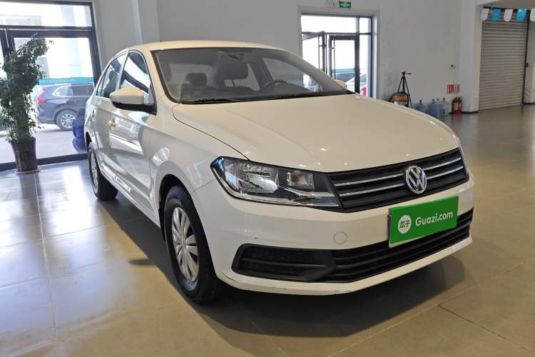 Used Volkswagen Santana 2021 1.5L Automatic Fashion Edition Front Right 45 Deg