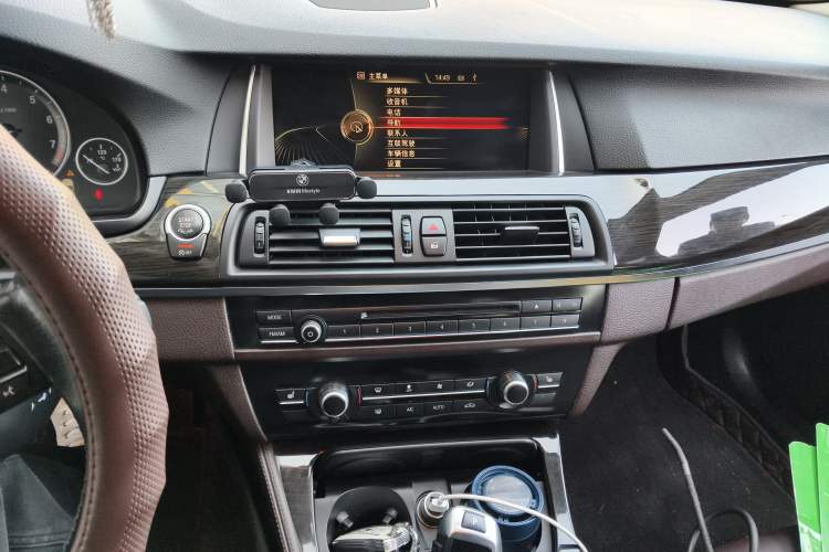 Used BMW 5 Series 2014 525Li Luxury Design Package