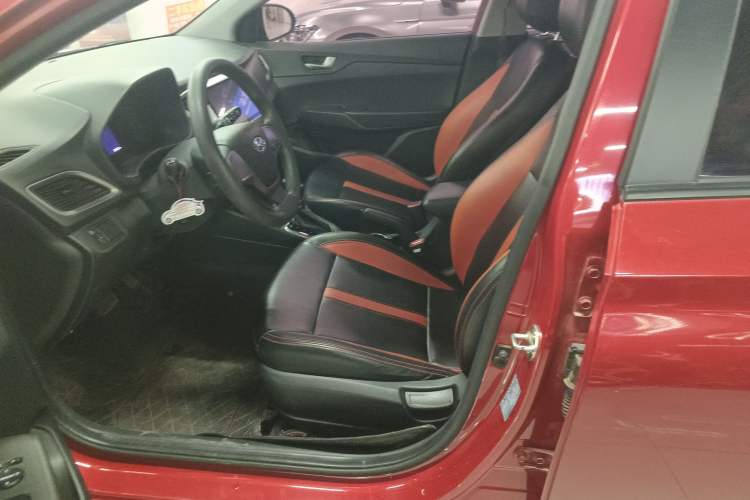 Used Hyundai Verna RV 2017 1.4L Automatic Cool Edition GLS China VI Standard Left Front Seat