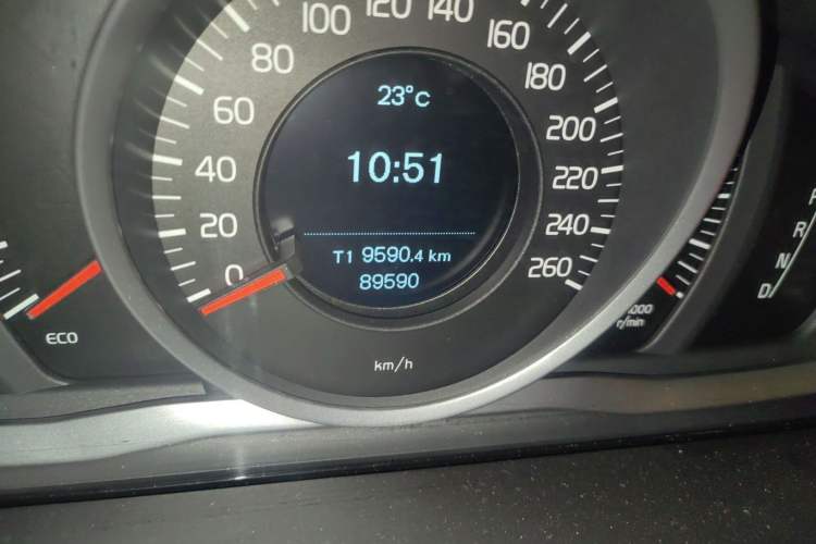 Used Volvo XC60 2016 T5 Smart Upgrade Model
