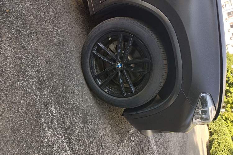 Used BMW X4 2020 xDrive25i M Sport Package Right Front Wheel Hub