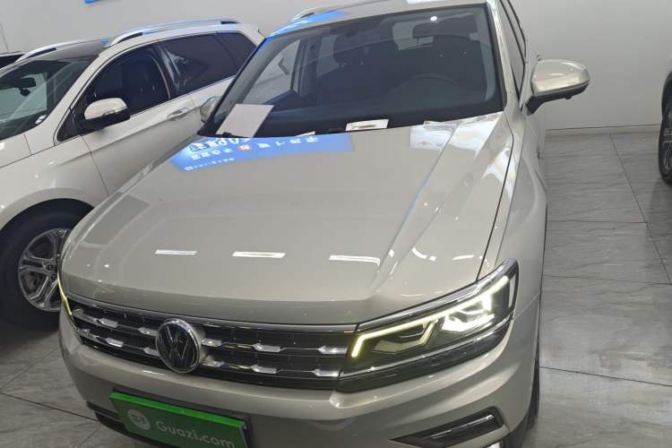 Used Volkswagen Tiguan L 2019 380TSI Automatic All-Wheel Drive Luxury Edition with 7 Seats China VI Standard Front