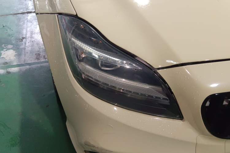 Used Mercedes-Benz CLS 2012 CLS 300 CGI Right Front Headlight