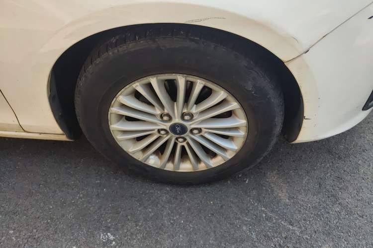 Used Ford Escort 2015 1.5L Automatic Comfort Edition
