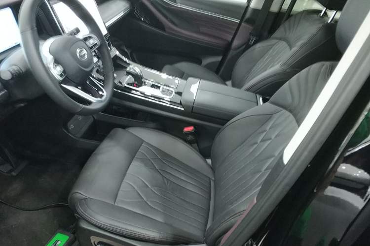 Used GAC Trumpchi M8 2024 Master Series 400T Prestige Edition Left Front Seat