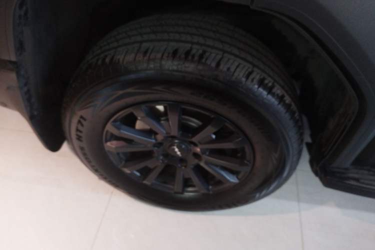 Used Formula Leopard Leopard 5 2024 Cloud Ride Luxury Edition