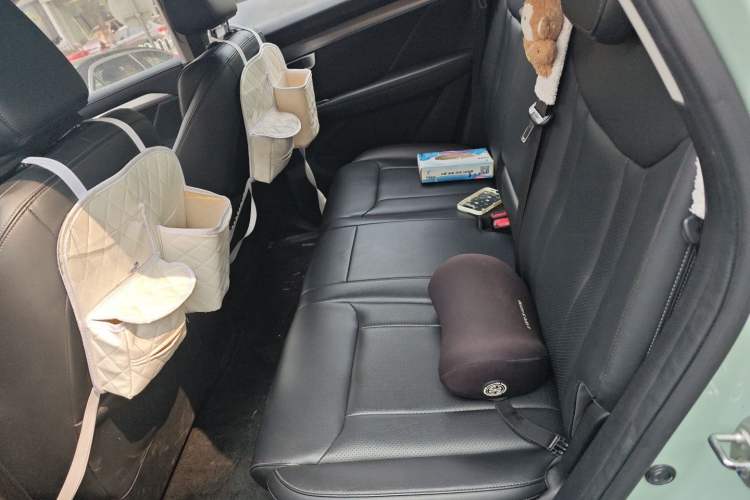 Used Wuling Asta 2021 1.5T CVT Starlight Edition Left Rear Seat