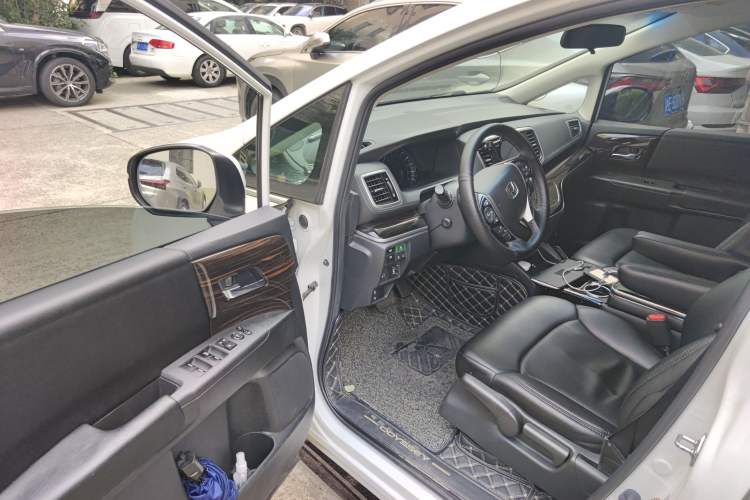 Used Honda Odyssey 2019 2.0L Rui-Changxiang Edition Driver Seat