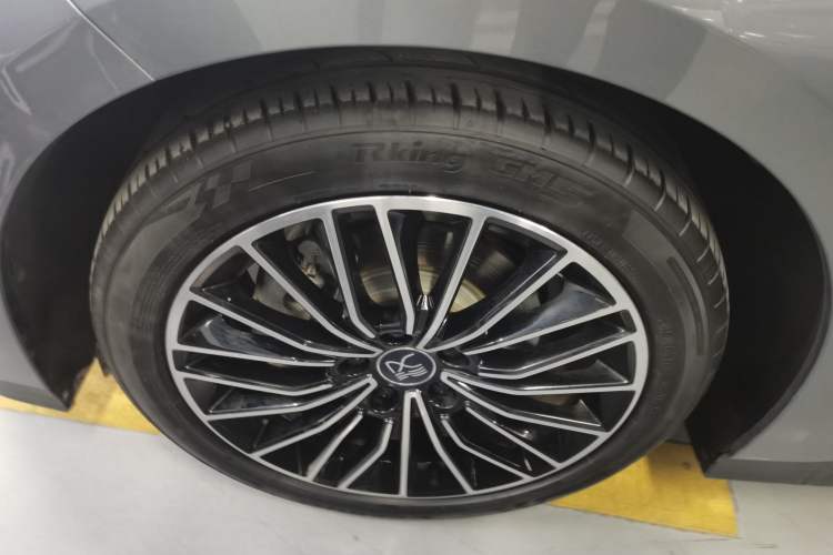 Used BYD Han 2023 EV Champion Edition 506KM Front-Wheel-Drive Premium Model
