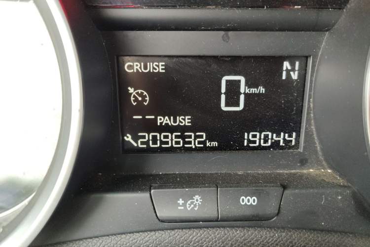 Used Peugeot 408 2015 1.2T Automatic Luxury Edition Odometer Close Up