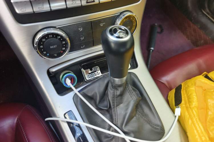 Used Mercedes-Benz SLK-Class 2011 SLK 200 Fashion Model