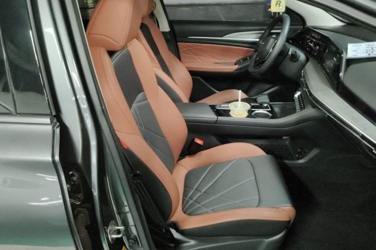 Used Changan Eado 2023 Changan Edition PLUS Blue Whale NE 1.4T GDI DCT Prestige Version