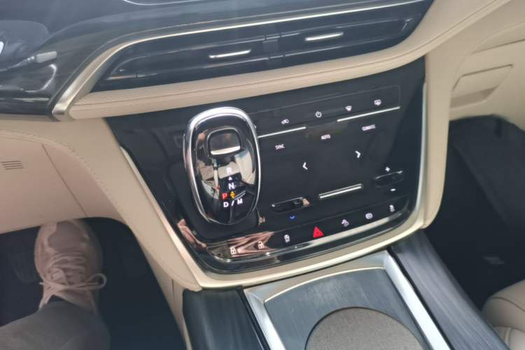 Used Buick GL8 2021 ES Landtrek 653T Comfort Edition
