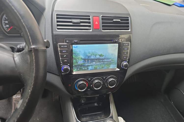 Used FORTHING Joyear 2014 LV Facelift 1.5L Manual Luxury Model
