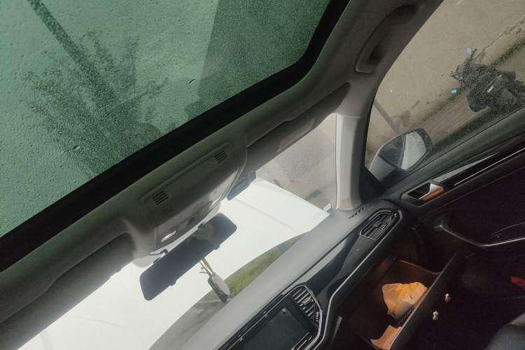 Used Volkswagen T-ROC 2020 280TSI DSG Two-Wheel Drive Comfort Version