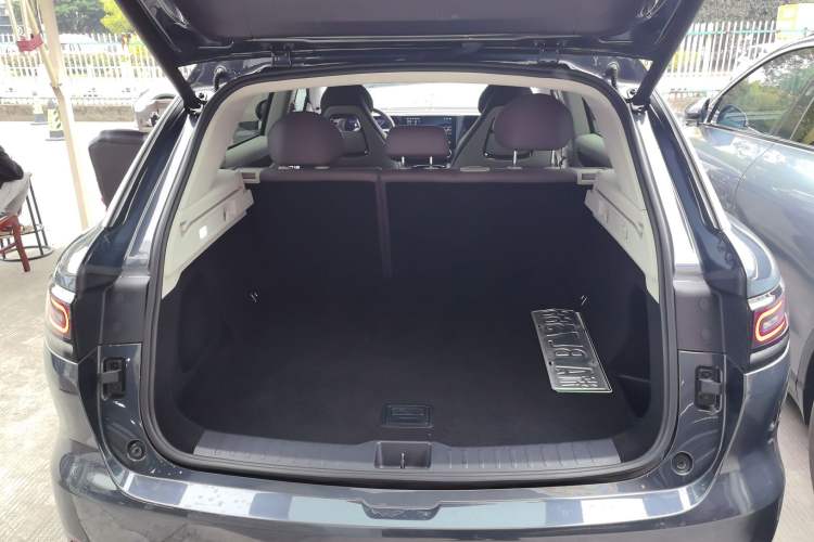 Used Leapmotor C11 2023 Pure Electric 500 Smart Edition Trunk