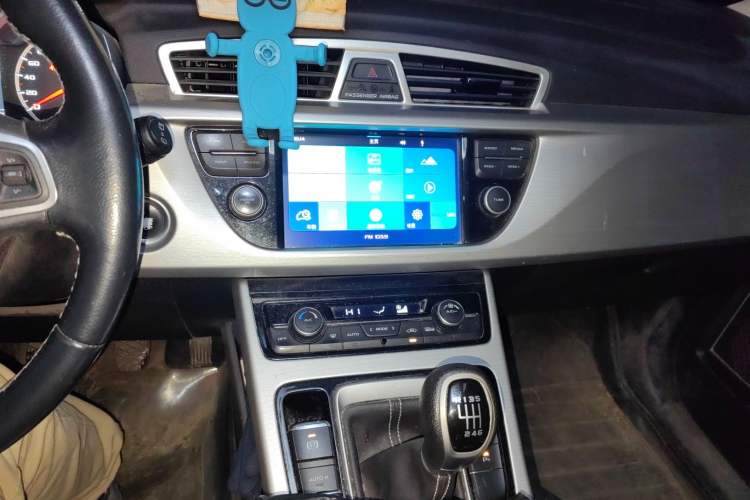 Used Geely Auto Emgrand X7 Sport 2016 2.0L Manual ZhiShang Version