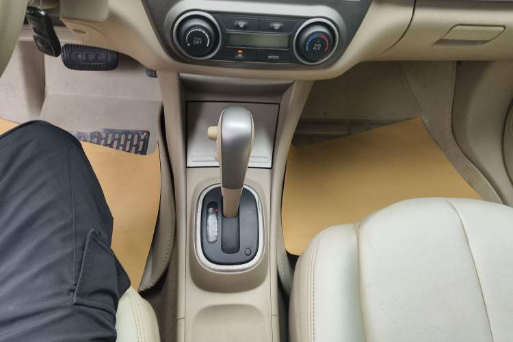 Used Nissan Sylphy 2016 Classic 1.6XE Automatic Leading Edition
