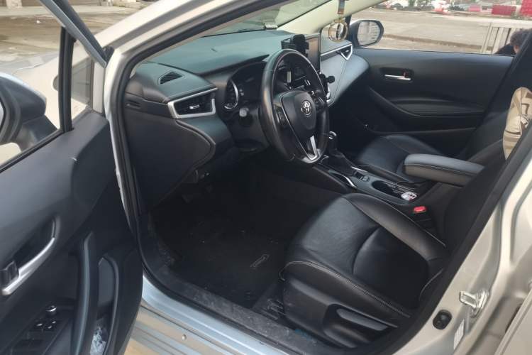Used Toyota Corolla 2021 1.2T S-CVT Luxury Edition Driver Seat