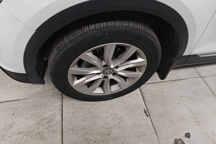 Used Volkswagen T-ROC 2020 280TSI DSG Two-Wheel-Drive Elite Version
