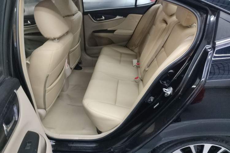 Used Honda Crider 2013 1.8L automatic luxury edition