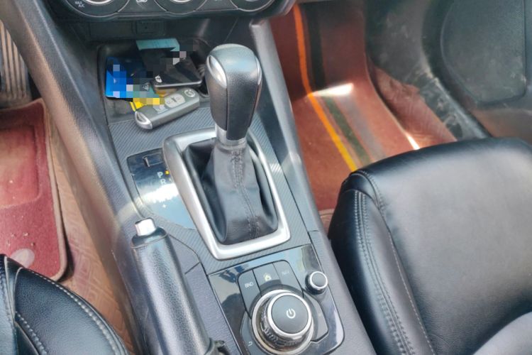 Used Mazda 3 Axela 2017 Sedan 1.5L Automatic Comfort Model Emission Standard China V
